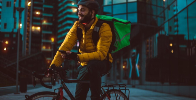 The Best Food Delivery Services for Late-Night Cravings