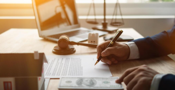 How Bidding Works In Auctions Online?